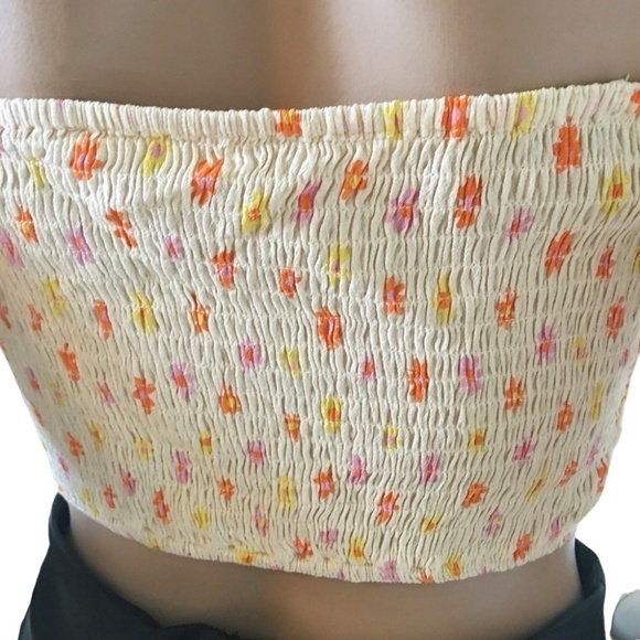 Elodie Yellow Shirred Smocked Floral Halter Top Blouse Tank Floral Rayon NWOT - Picture 8 of 13